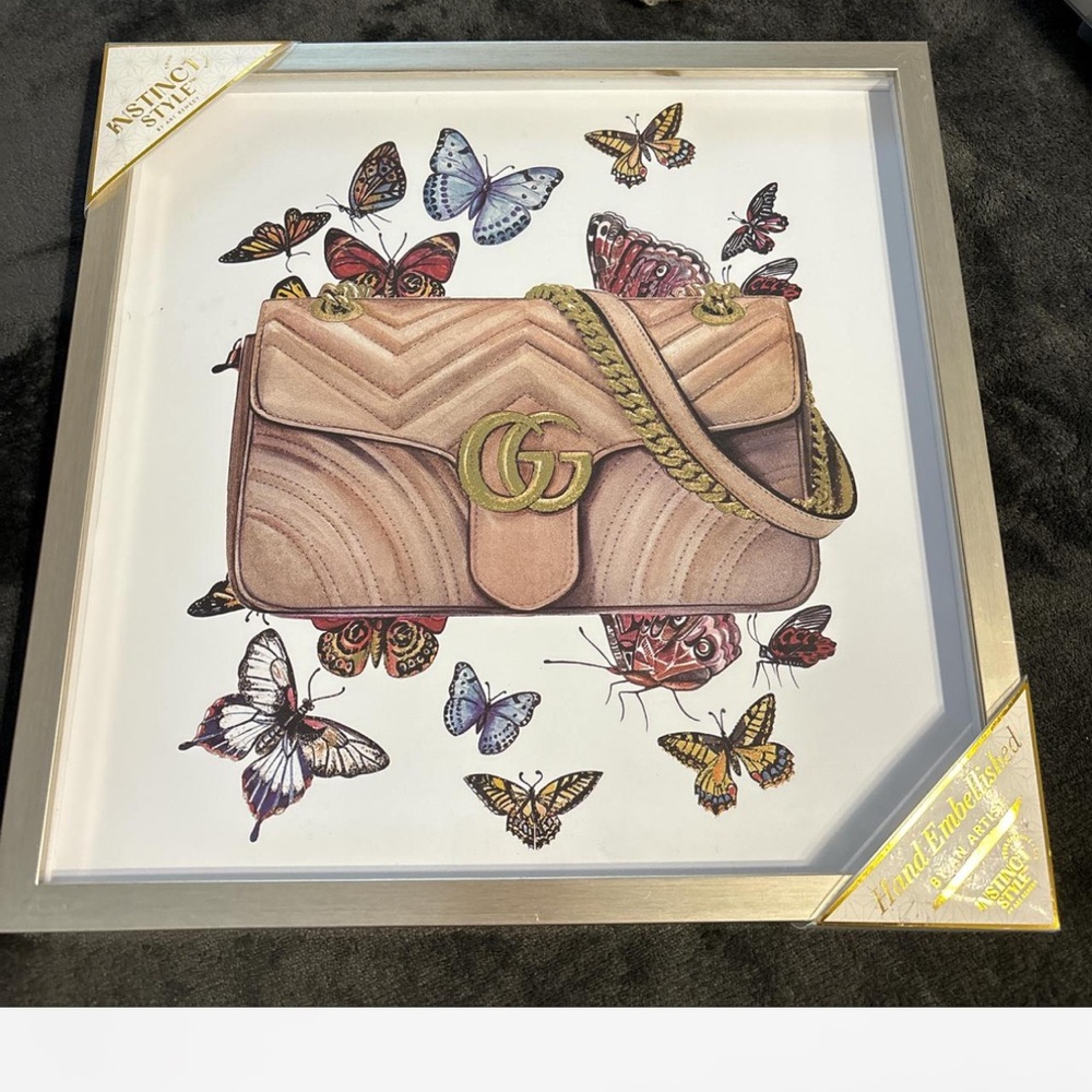 Gucci butterfly picture